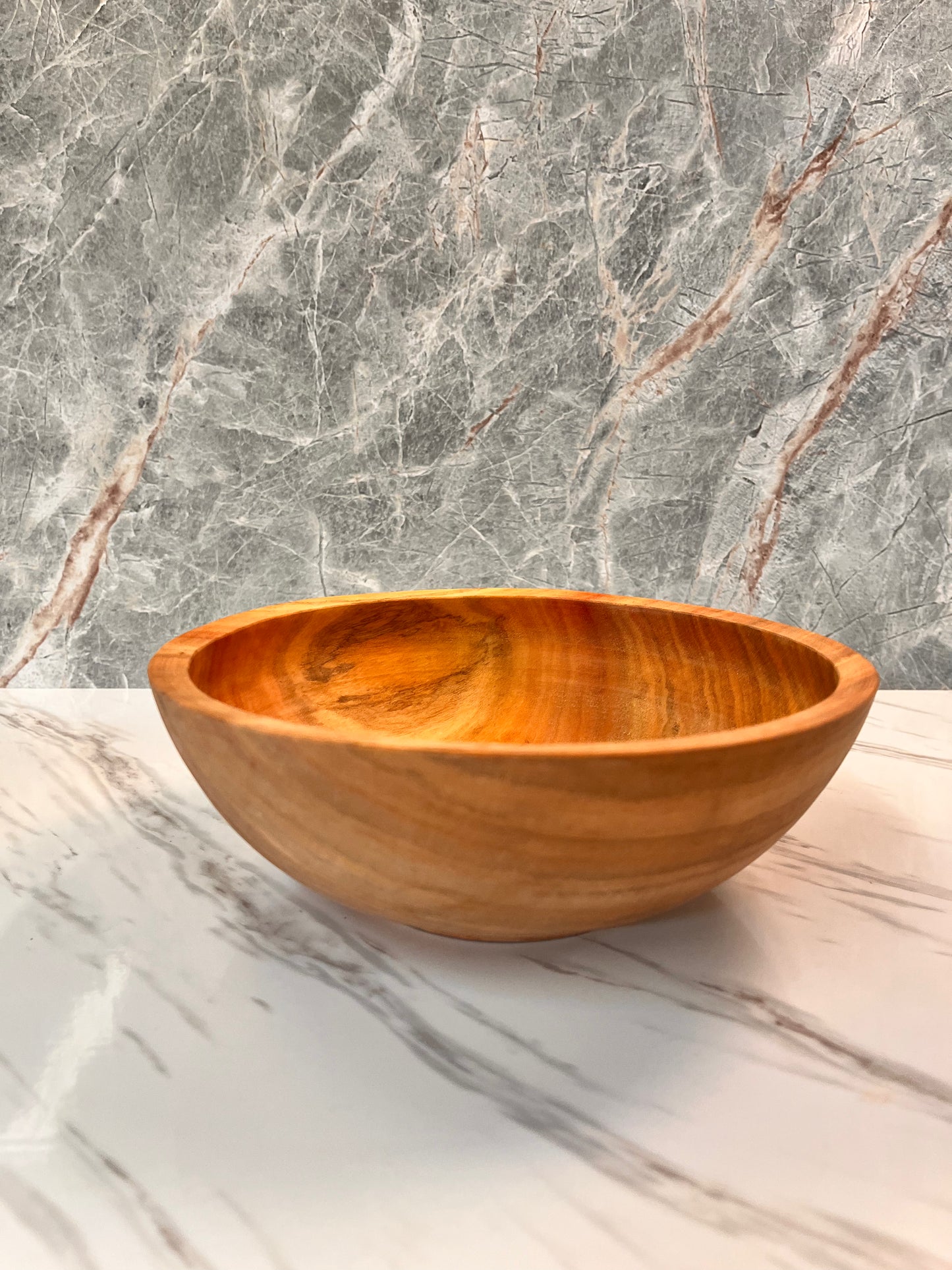 Eucalyptus bowl that measures 7 1/2 x 2 3/4"